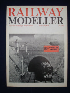 1 - Railway modeller - Apr 1969 -  Contents page shown in photos