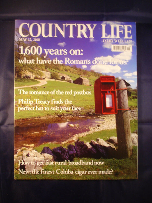 Country Life - May 12, 2010 - Romans - red postbox - Hats -Finest  Cohiba