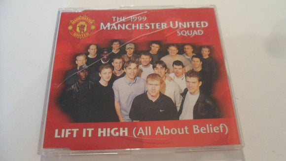 CD Single (B14) - Manchester United - Lift it high - MANUCD4