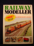 2 - Railway modeller - Oct 2006 - LNWR Cattle van - Caer Faban