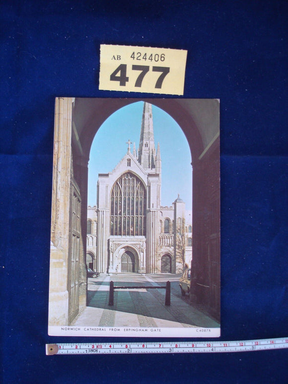 Postcard - Norwich Cathedral from Erpingham gate - C4087x