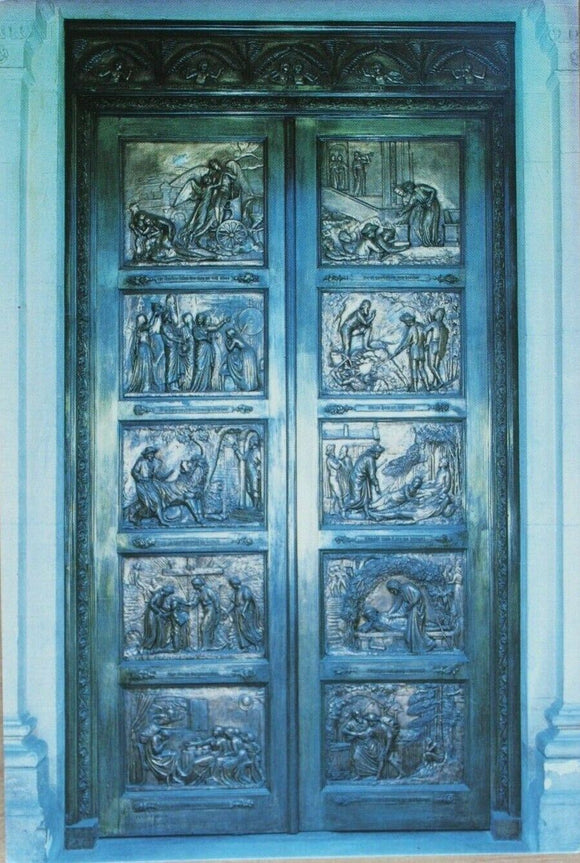 Postcard - Thrupp doors Bunyan Church Bedford - 810