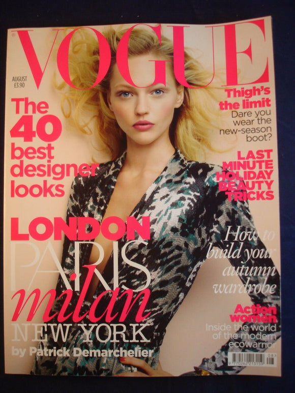 Vogue - August 2009 - How to build your Autumn wardrobe