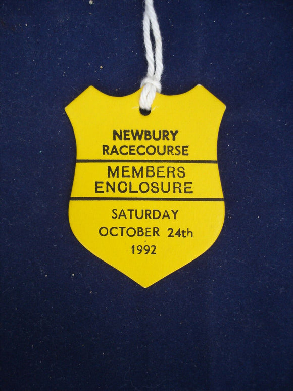 1 - Horse racing - Card Badge - Newbury - Members - 24th October 1992